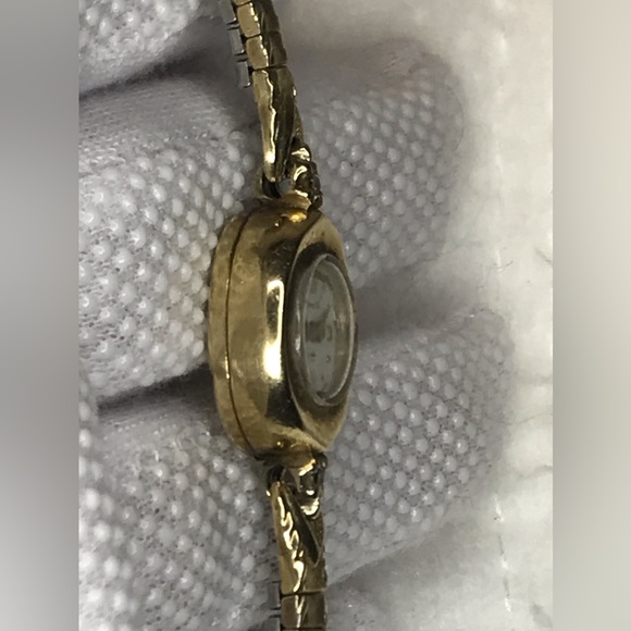 Antique 10kt Gold & Diamond Ladies Wristwatch main image 7
